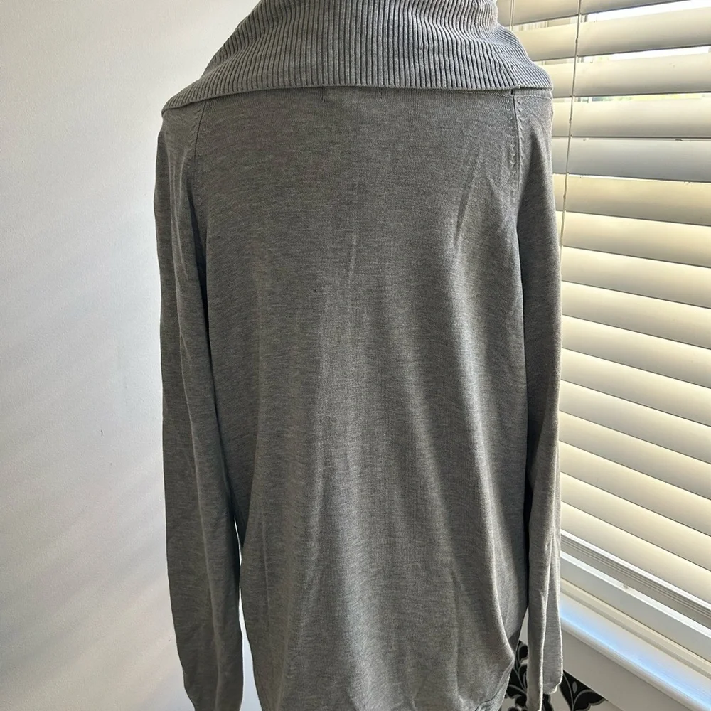 Lety & Me , Large Cowl Neck Sweater - Picture 3 of 4